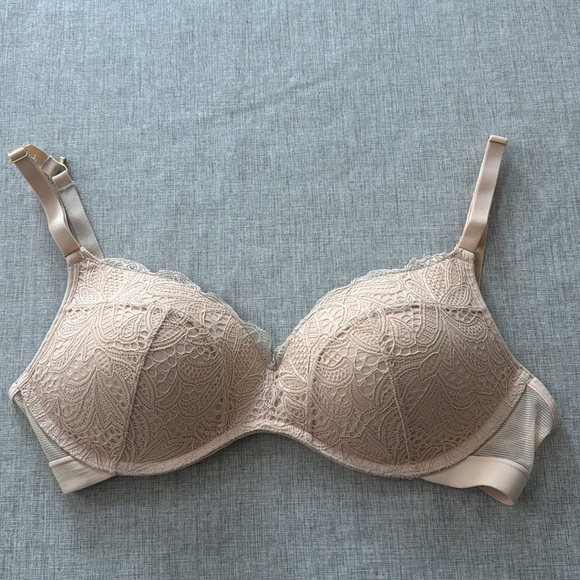 Lively Nude Beige Lace Mesh Wireless Convertible Push Up Bra‎ 36D - Picture 1 of 10